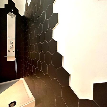 La Little House De Dinant - Esc'Appart エクステリア 写真