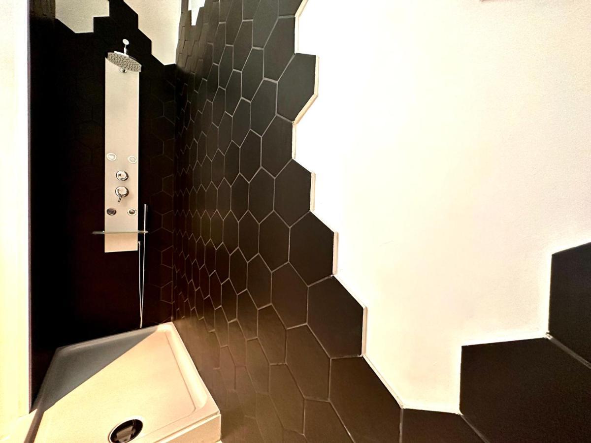 La Little House De Dinant - Esc'Appart エクステリア 写真