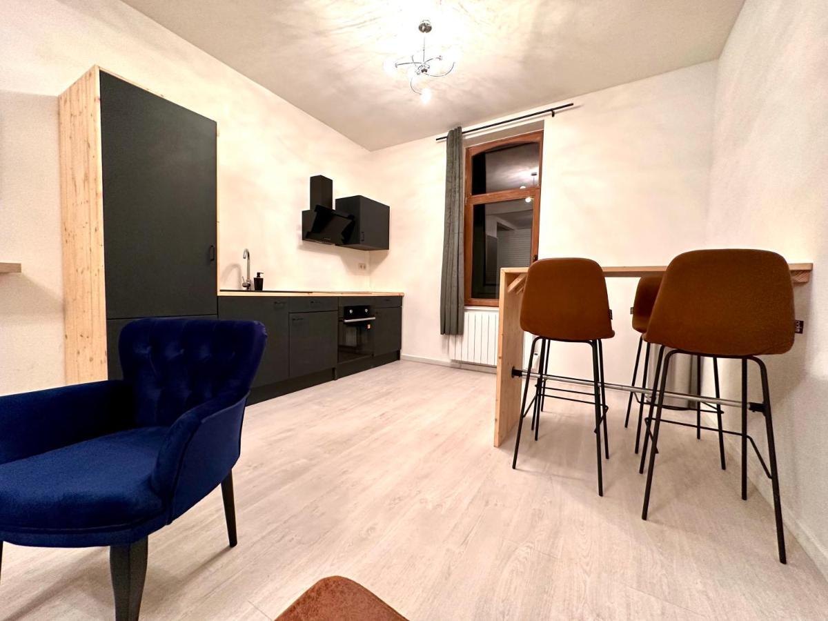 La Little House De Dinant - Esc'Appart エクステリア 写真